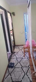 Срочно 2 хонали квартира сотилади!