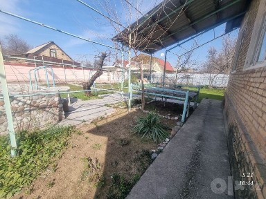 Dacha sotiladi srochna