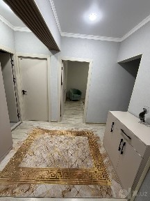 Продается 2 комная квартира с обстановкой и мебелью, есть арендаторы