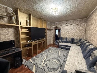 Продам квартиру 3/2/4 Мирзо Улугбекский район, буюк ипак йули в 10 мин