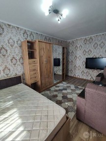 Продаётся 1/3/5 на м-в Максим Горького. Буюк Ипак йули