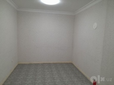 Сдаётся в аренду офис 30м2 (м. Х.Олимджана)
