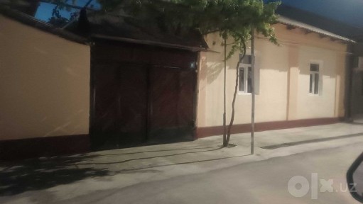 Yashnobodda hovli sotiladi! 4.6 sotix, (Qo'yliq bozori atrofida)