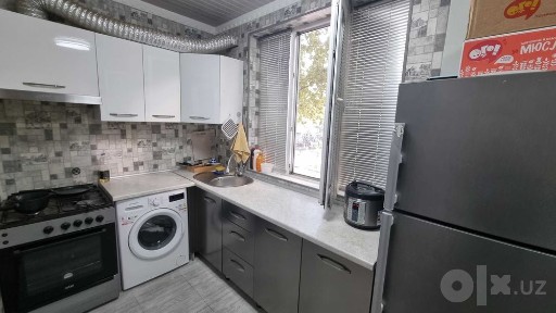 Продаётся своя квартира в Центре Кибрая