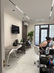 Сдается помещенте или же комнатами Салон на чиланзаре 11 квартал