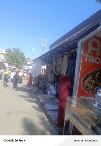 Ипподром бозорида катта дўкон сотилади