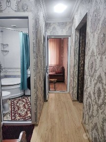 Аренда 1.ком пр2.ком 3.этаж вакзал ш. Руставели арентир 51.мактаб