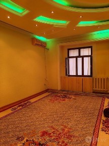 Сдаеть квартира в спутник 4 2/3/4 есть балкон и так же емееться решетк