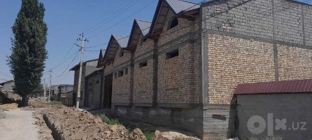 УЙ сотилади Шакарчила маххаласи пасида