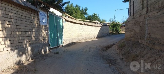 Продаётся частный дом. Ишчилар шахарчаси ул. фаравон36