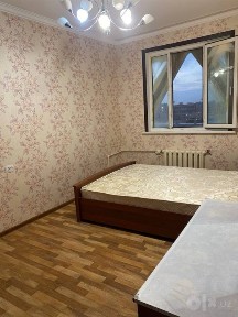 Сдам уютную комнату в 4-комн. квартире.