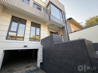 Два дома 560 м² Циолковского: ресторан «Султан Сулейман»