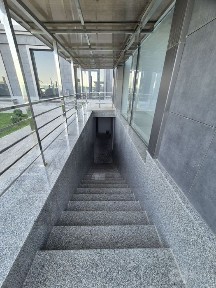 На долгий срок нежелое помещения