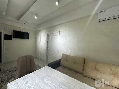 Новза метро 10 дакика юлда квартира