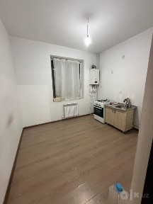 Новастройка 2 хона 4 этаж Вокзалда жойлашган. Оилага берилади. Агентство