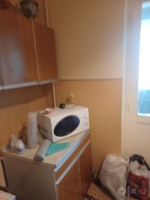 Чиланзар 1 квартал ( высокопотолочка) 2/4/4 кирпич все раздельно.