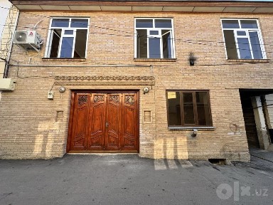 Hovli sotiladi (Biznesi bilan)