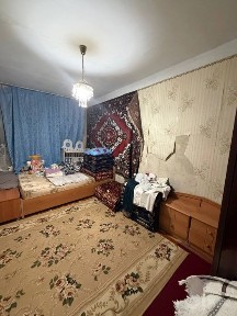 Продам накошлык. Трёх комнатная. Балкон 2x6