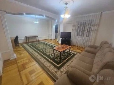 Цум. Продается квартира 3в2/2/4, 80 м2