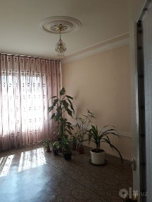 УЙ. СОТИЛАДИ 4 хона 1 этаж {тарс}. КораКамиш 2/1