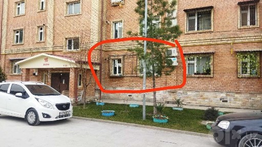 Сергели тумани (Янгихает) 1 этаж 3 хонали кв сотилади.