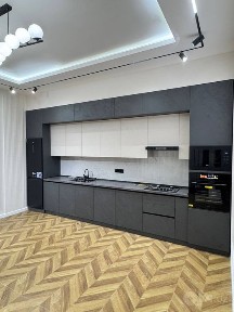 3 коттеджа вдоль дороги, 400м², 3 этажа, 6 комнат, Юнусабад, Тикланиш