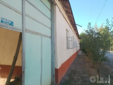 2 ta uy sotiladi qaxramon mahallasida.