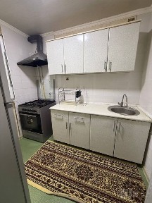 Квартира продаётся Чиланзар 2 квартал 2/4/4 кирпич ор. Аллея Гагарина