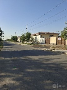 Намунали уй (Котедж) 4 сотихли участка сотилади