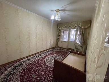 Яккасарайский район, рядом с метро Ойбек.