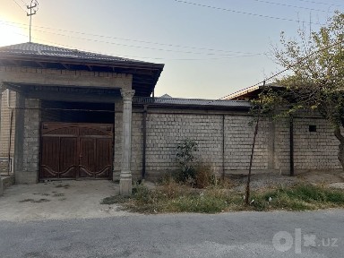 Srochna sotiladi hovli
