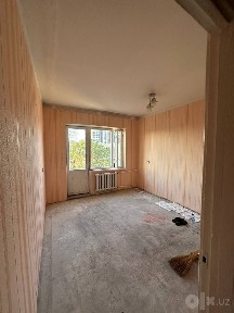 Сергелийский район Куйлюк 5 масса Бывшее общажитие 2/4/4 38м²