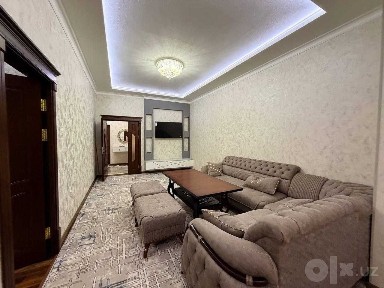 Shahar markazidan 2 xonalik 60 kvadratli lyusk kavrtira sotiladi