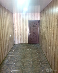 Янгийулда офис учун 2 хонали квартира сотилади.