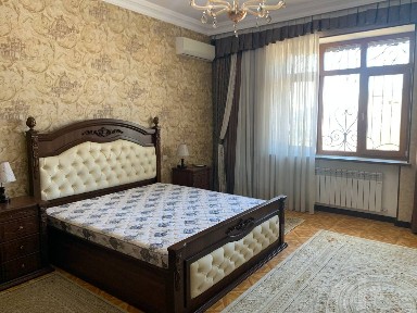 Габус. 4Х комнатная. 200м2. Саида Барака ул. Мирабадский район.