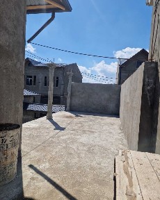 Koropka hovli sotiladi