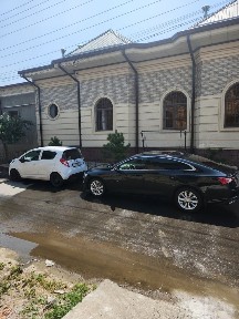 Учтепа туманида 8 сотихли ховли сотилади
