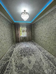 Медгарадок 3 хона сотилади