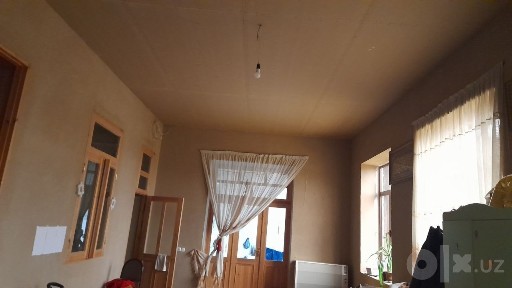 Срочни сотилади ховли
