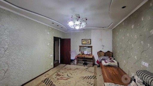 Юнусабад 16 й квартал 4х ком на первом этаже со своим двориком!