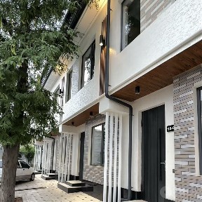Продам готовы Коттеджи в стиле хай-тек 130 кв. м 3 урвен Рисовый
