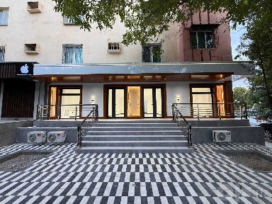 Продажа коммерции 65 м², Ц-6, первая линия, аренда 2000 $