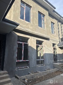 Katej sotiladi 4 ta yonma yon qurilgan