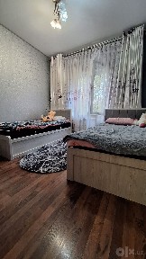 Продаётся на Карасу-1 4ком