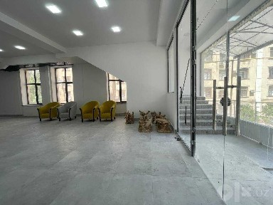 АРЕНДА Универсальное Коммерческое Помещение 155 м² - 1 ЭТАЖ С ВИТРИНОЙ