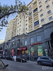 Продается нежилое помещение в новостройке