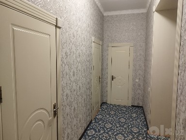 Гулистон шахар янги бозор ёнида ховли уй сотилади