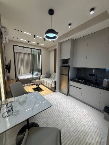Сдается 1в2 ком рядом с Piramit Tower. Новый ремонт никто не жил