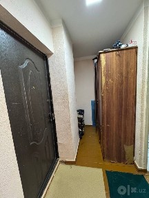 Срочно сотилади 1/хоналик чирчик 1/мек актиябир базар олдида 2/етаж