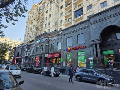 Продается Коммерческое помещение Мухташам 724 м2